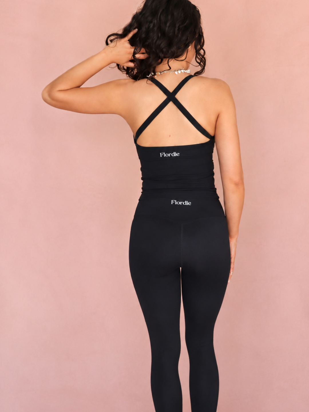 Isla tank l Black