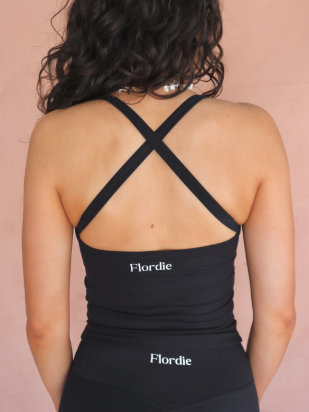 Isla tank l Black
